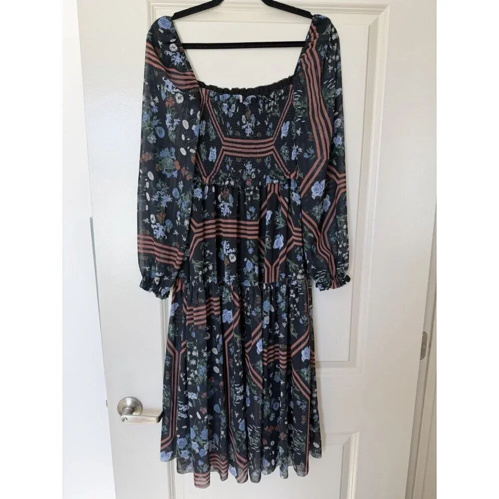 Aritzia Wilfred Tempest Long Sleeve Smocked Midi Dress Black Floral Pattern XS